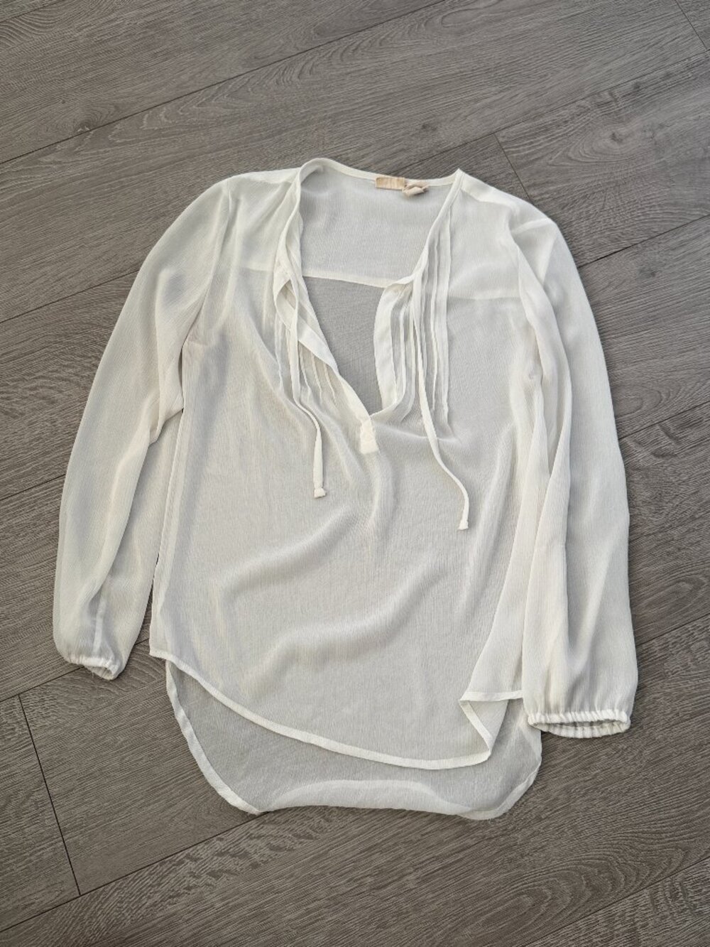 Mudd White Sheer Peasant Blouse Size S Boho Tie Neck Long Sleeve Top